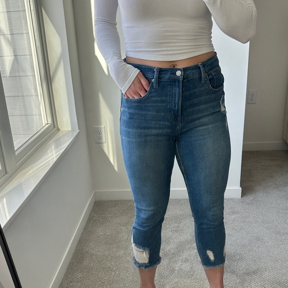 GAP Women's Blue Cropped Jeans
